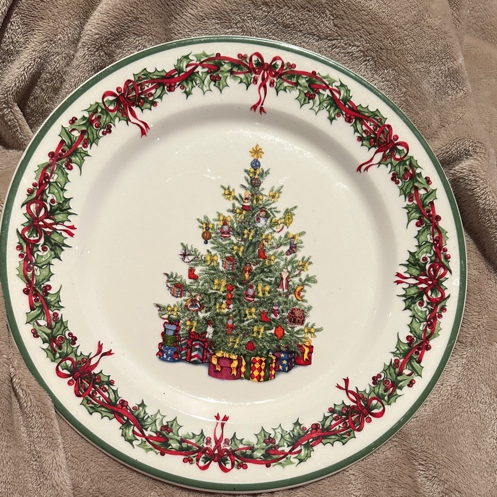 Christopher Radko Holiday Celebrations Dinner Plate - Christmas Tree